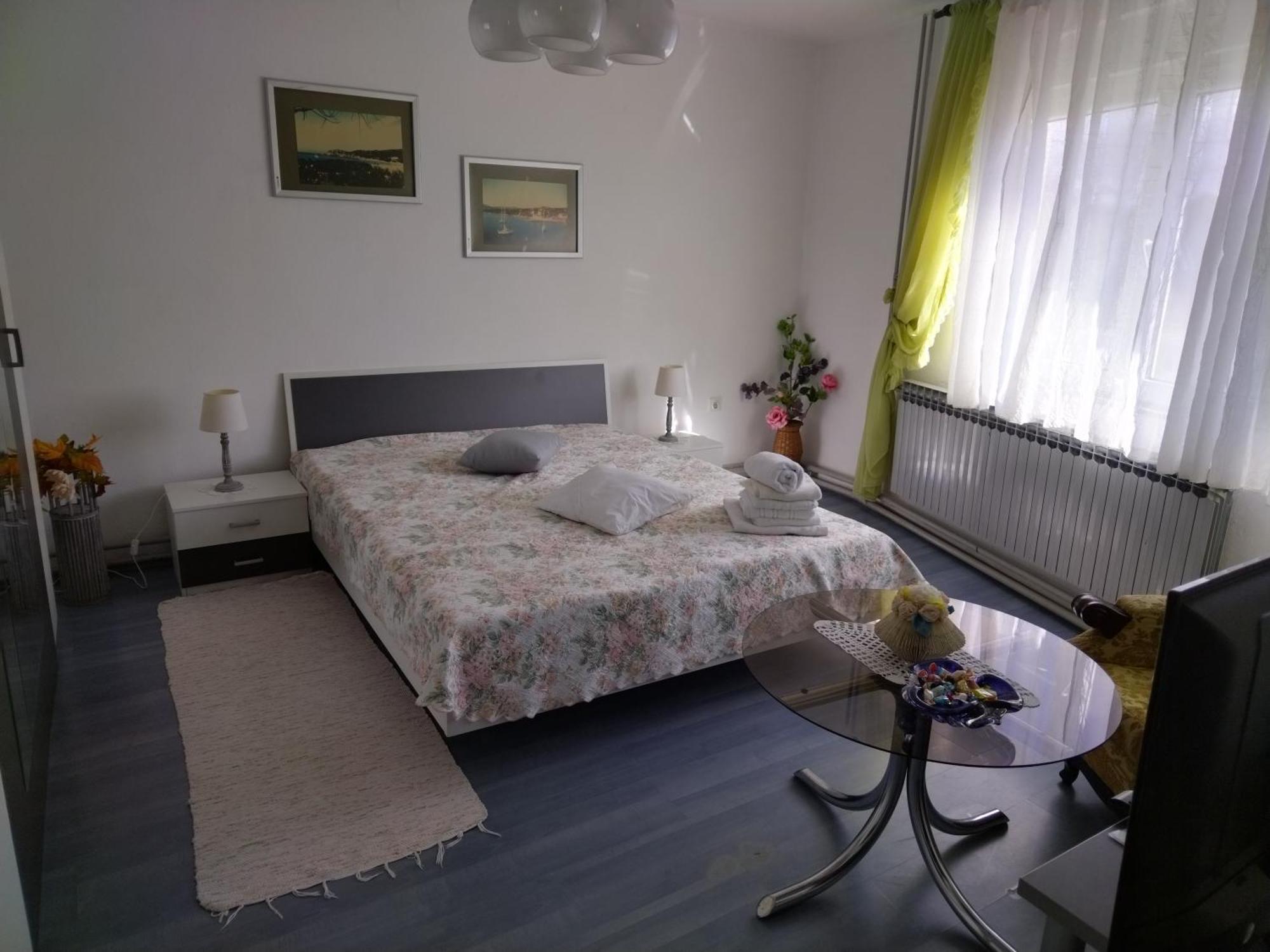 Sobe Za Nocenje Gospic Ξενοδοχείο Εξωτερικό φωτογραφία